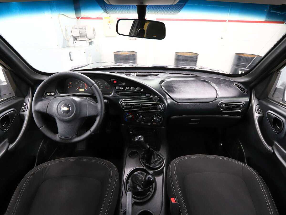 Chevrolet Niva, 2011 Фото №14