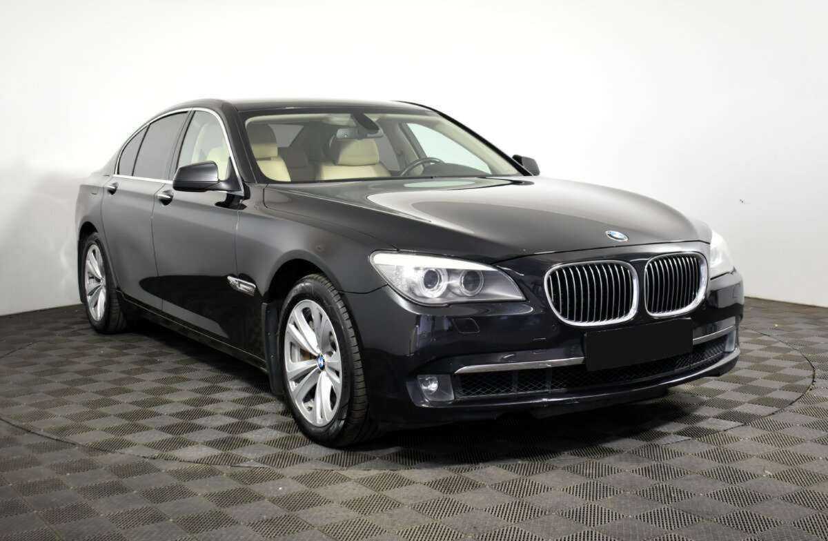 BMW 7 серии 750i xDrive, 2012 - 140 000 км. | Фото №3