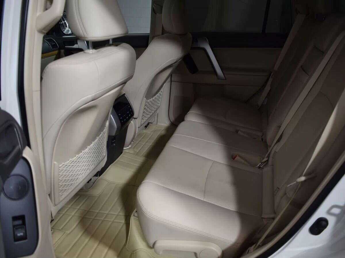 Toyota Land Cruiser Prado, 2020 Фото №9