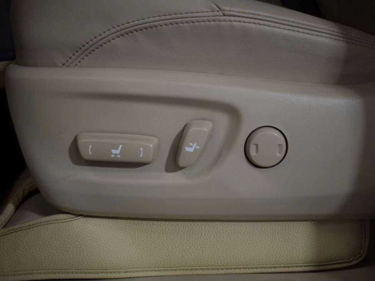 Toyota Land Cruiser Prado, 2020 Фото №25