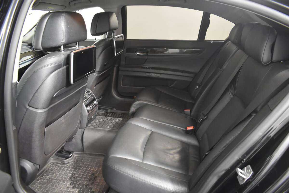 BMW 7 серии Long 740Li xDrive, 2014 Фото №14