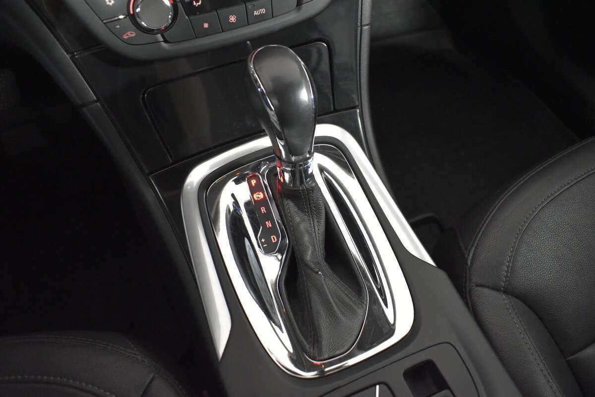 Opel Insignia, 2011 Фото №11