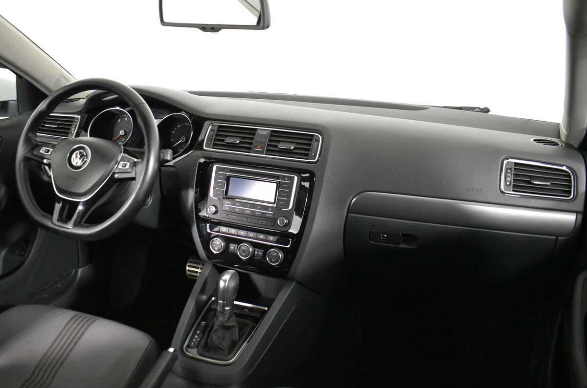 Volkswagen Jetta, 2016 Фото №10