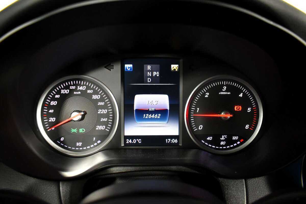 Mercedes-Benz GLC 250 d, 2015 - 126 000 км. | Фото №6