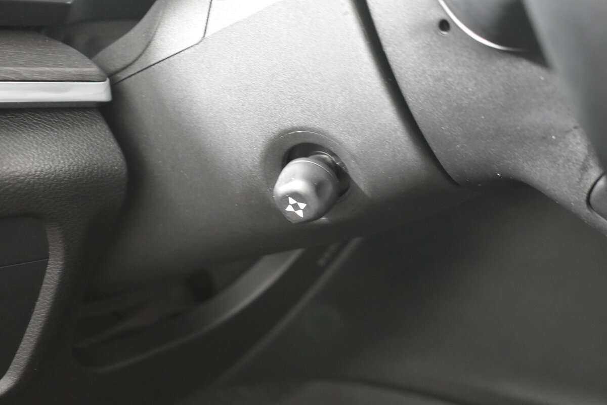 Jeep Grand Cherokee, 2022 Фото №17