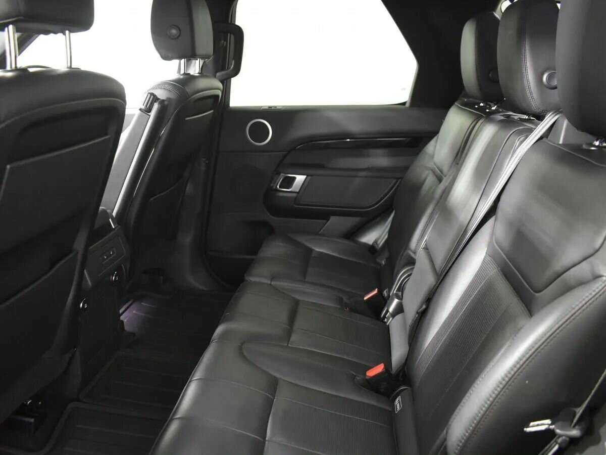 Land Rover Discovery, 2018 - 131 000 км. | Фото №8