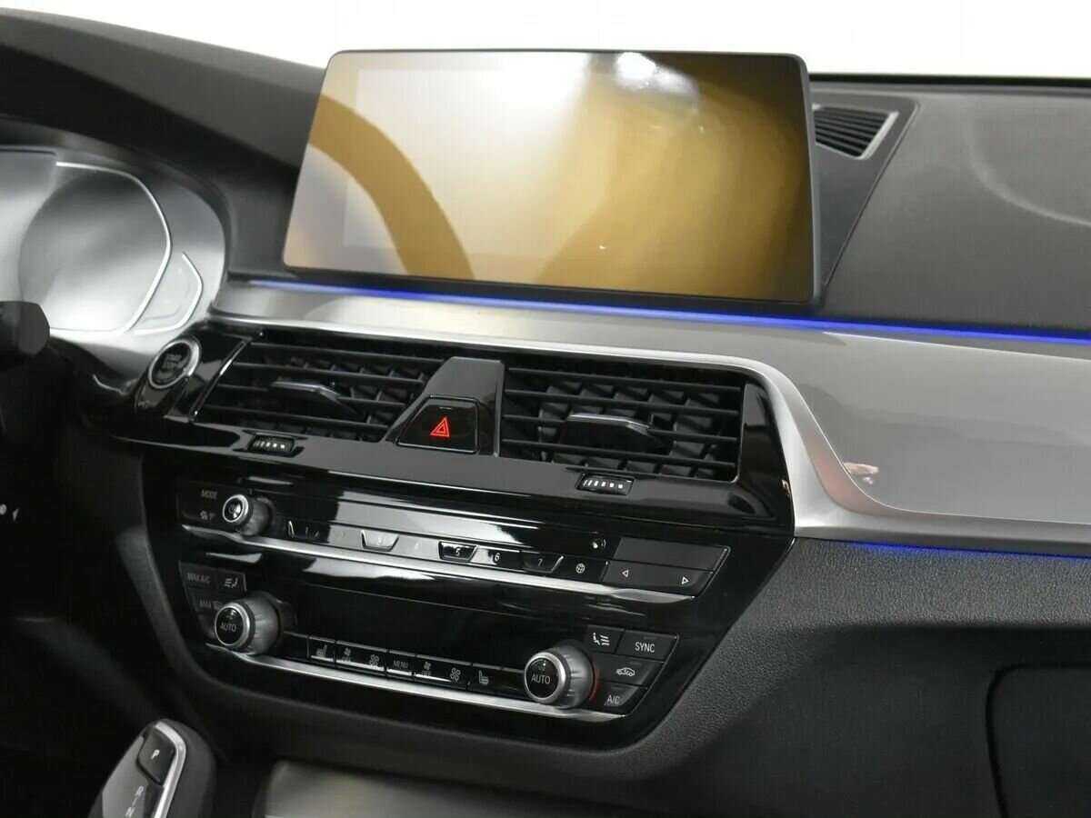 BMW 5 серии 520i, 2020 Фото №11