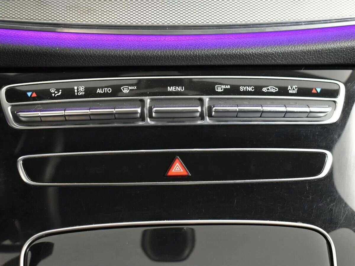 Mercedes-Benz E-Класс 200, 2018 Фото №14