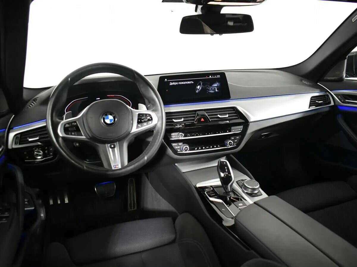BMW 5 серии 530i xDrive, 2020 Фото №15