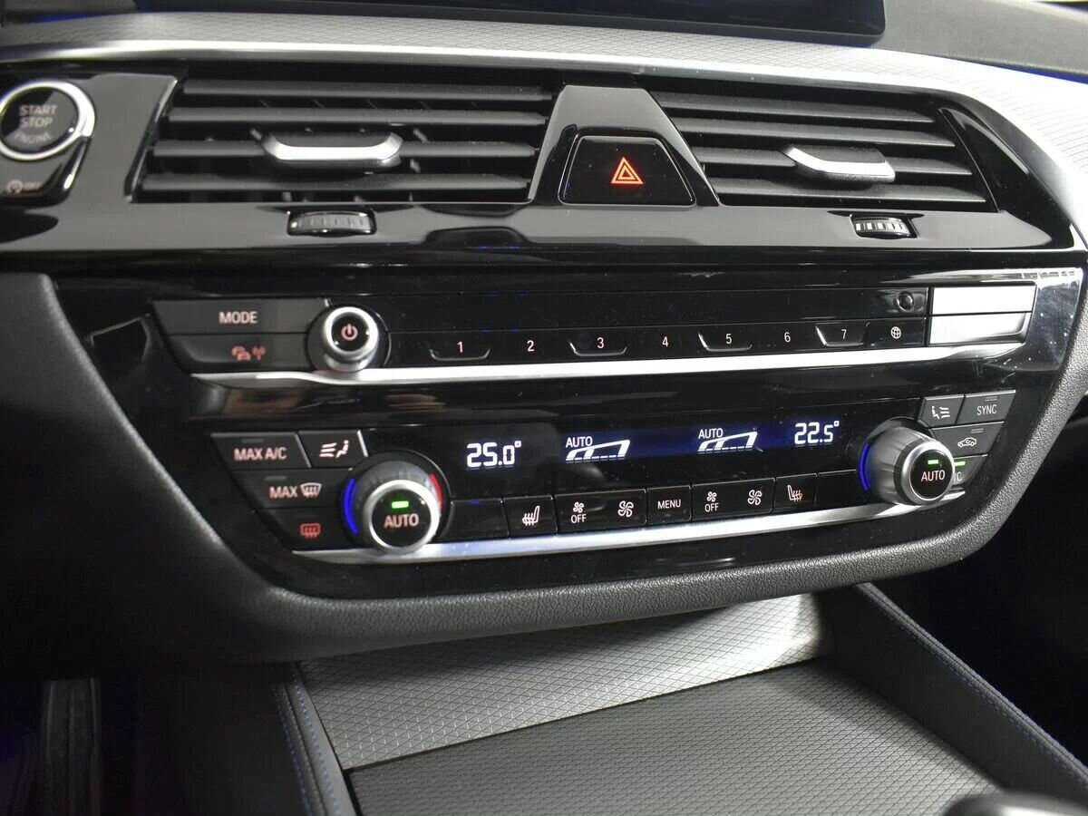 BMW 5 серии 530i xDrive, 2020 Фото №23