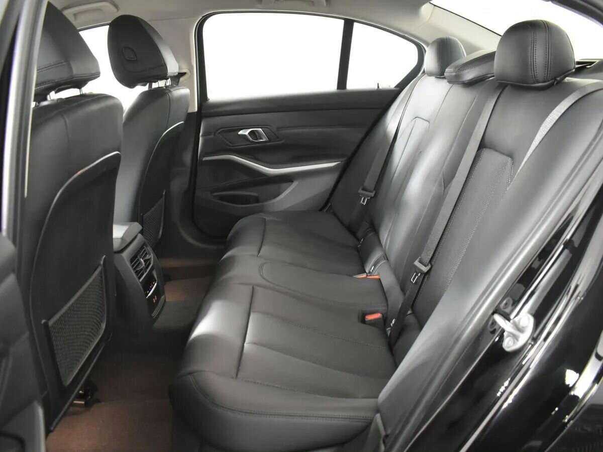 BMW 3 серии 318i, 2023 Фото №27