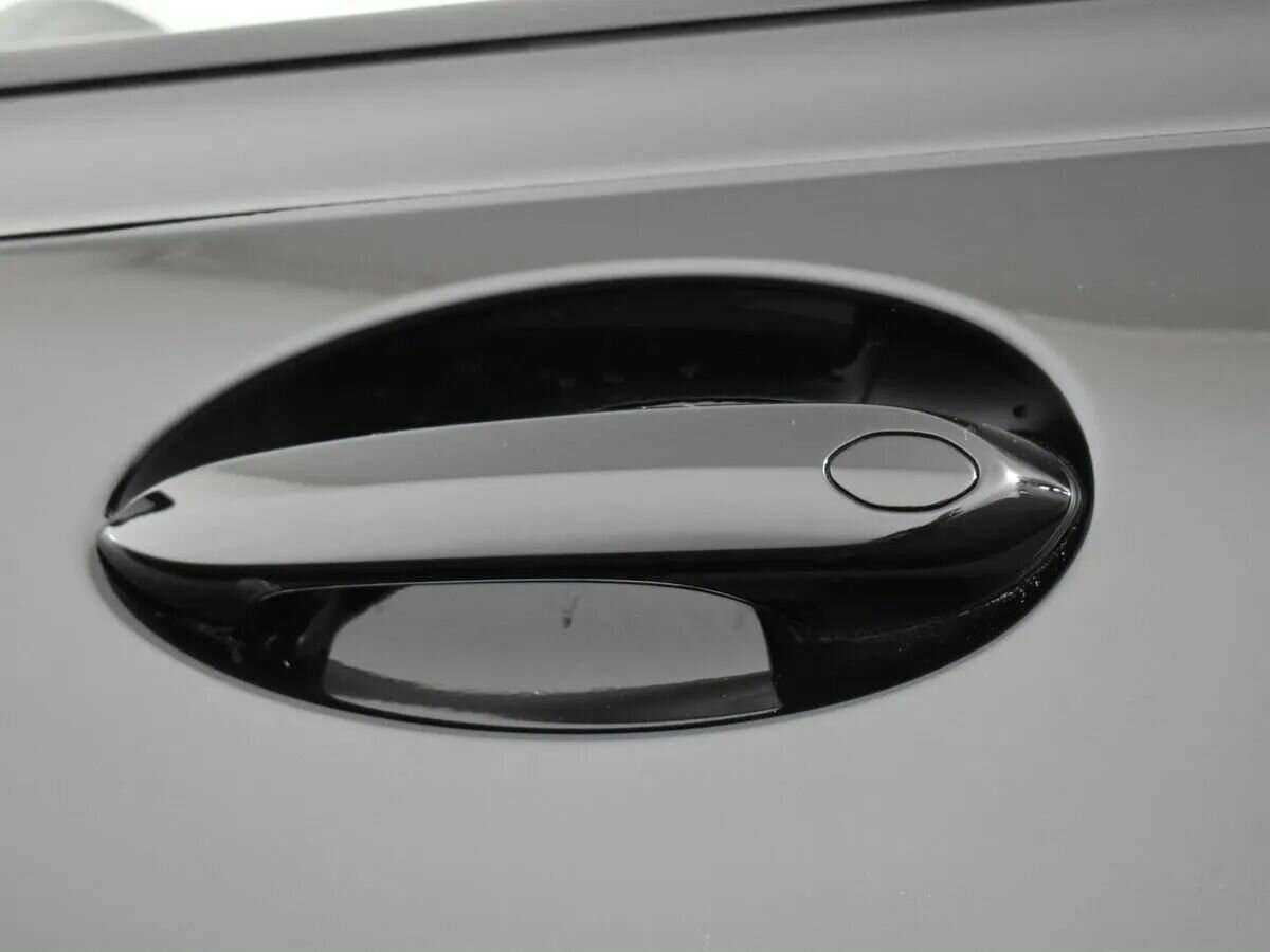 BMW 3 серии 318i, 2023 Фото №28