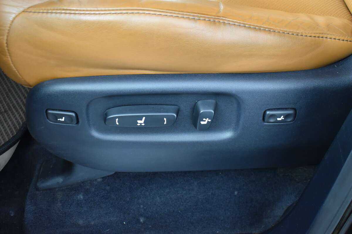 Lexus LX 570, 2013 Фото №11