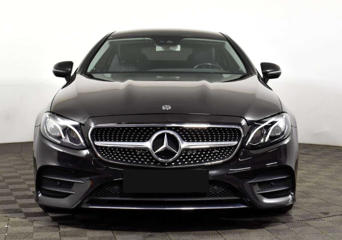 Mercedes-Benz E-Класс 300, 2017 - 126 000 км. | Фото №2