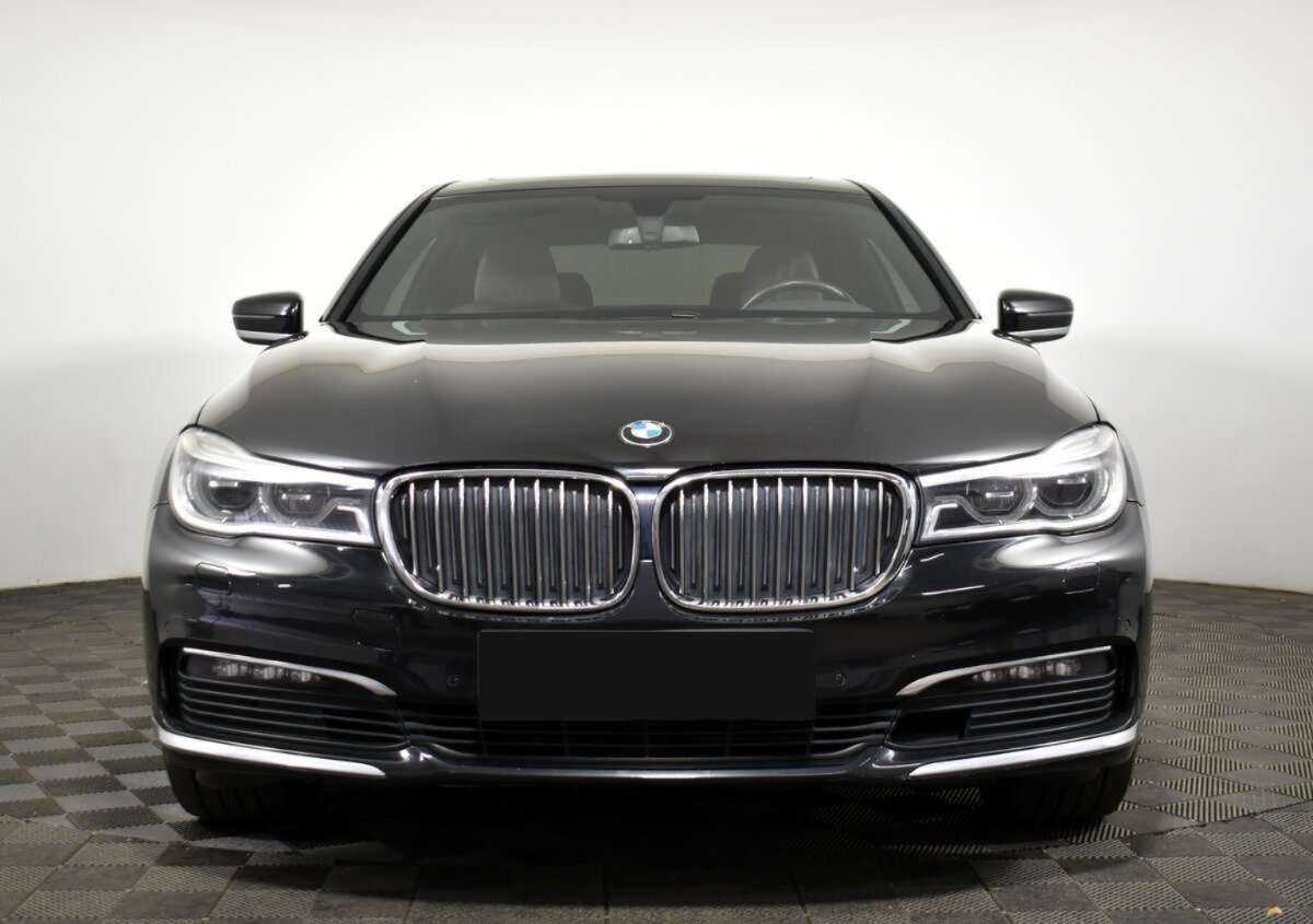 BMW 7 серии Long 730Ld xDrive, 2017 - 99 000 км. | Фото №2