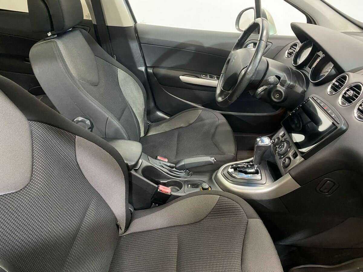 Peugeot 308, 2008 Фото №10