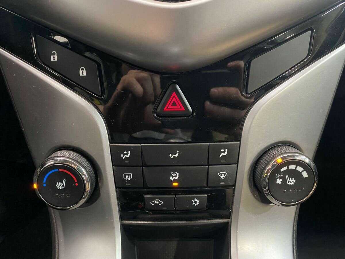 Chevrolet Cruze, 2011 Фото №15