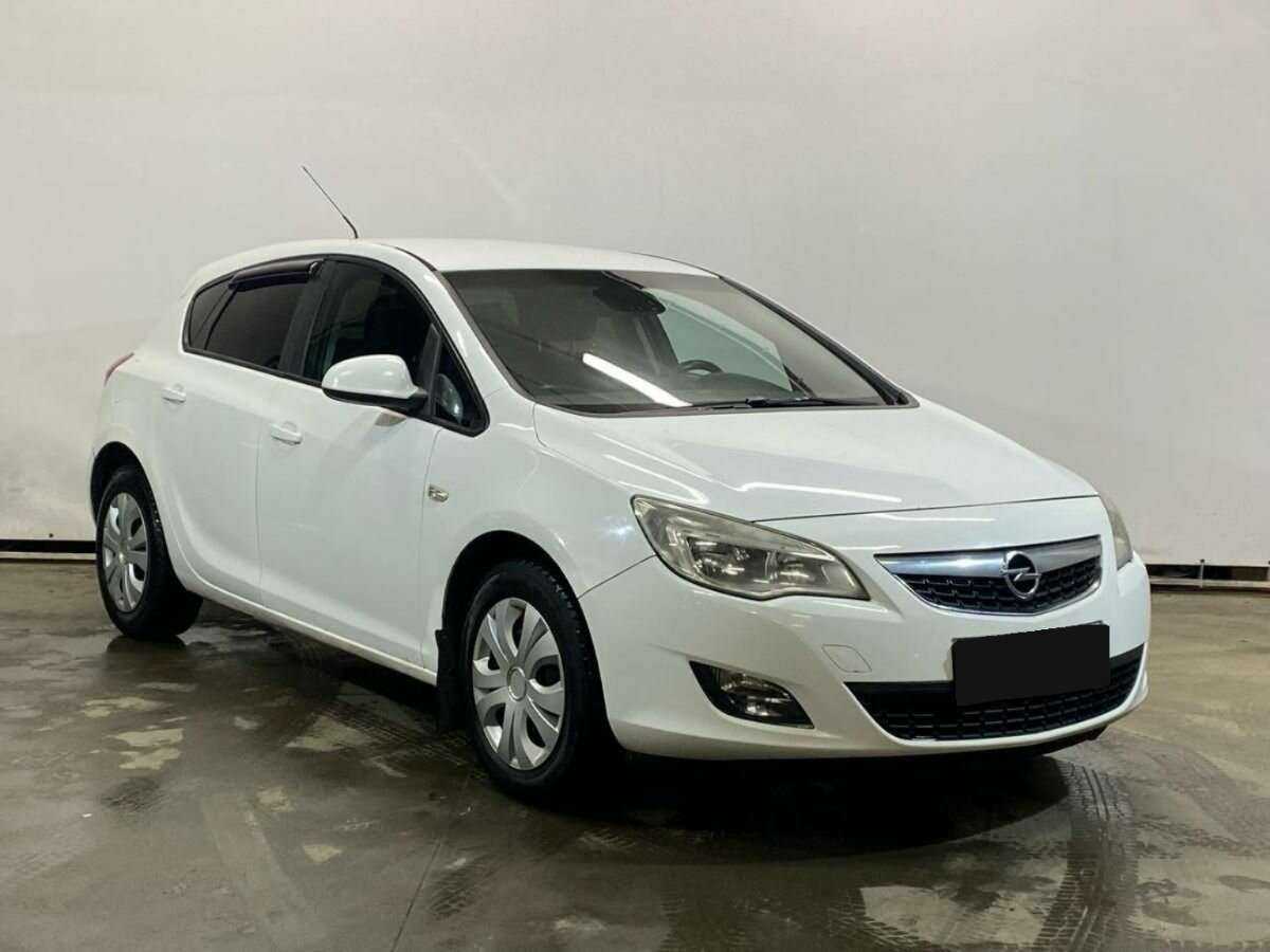 Opel Astra, 2010 - 138 310 км. | Фото №3