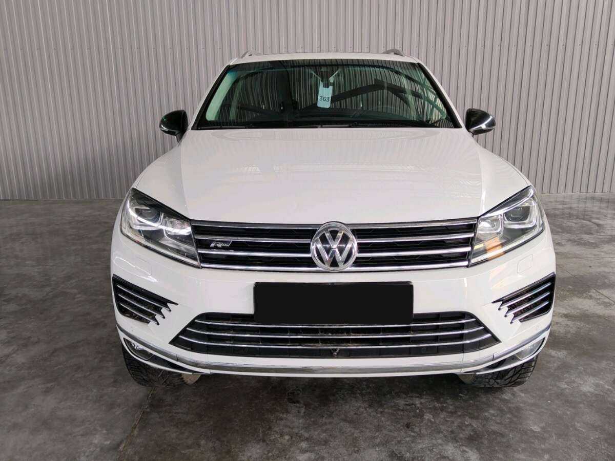 Volkswagen Touareg, 2018 - 127 339 км. | Фото №2