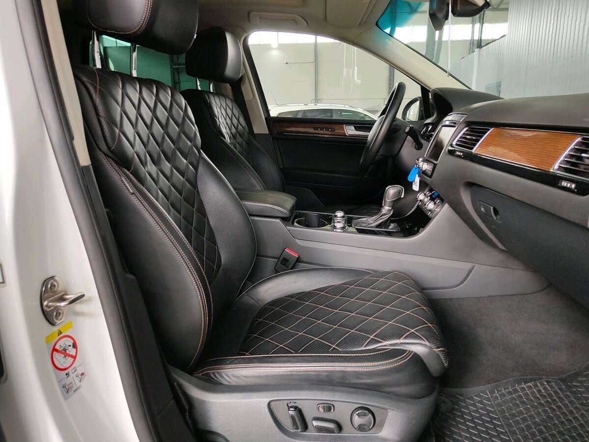 Volkswagen Touareg, 2018 Фото №15