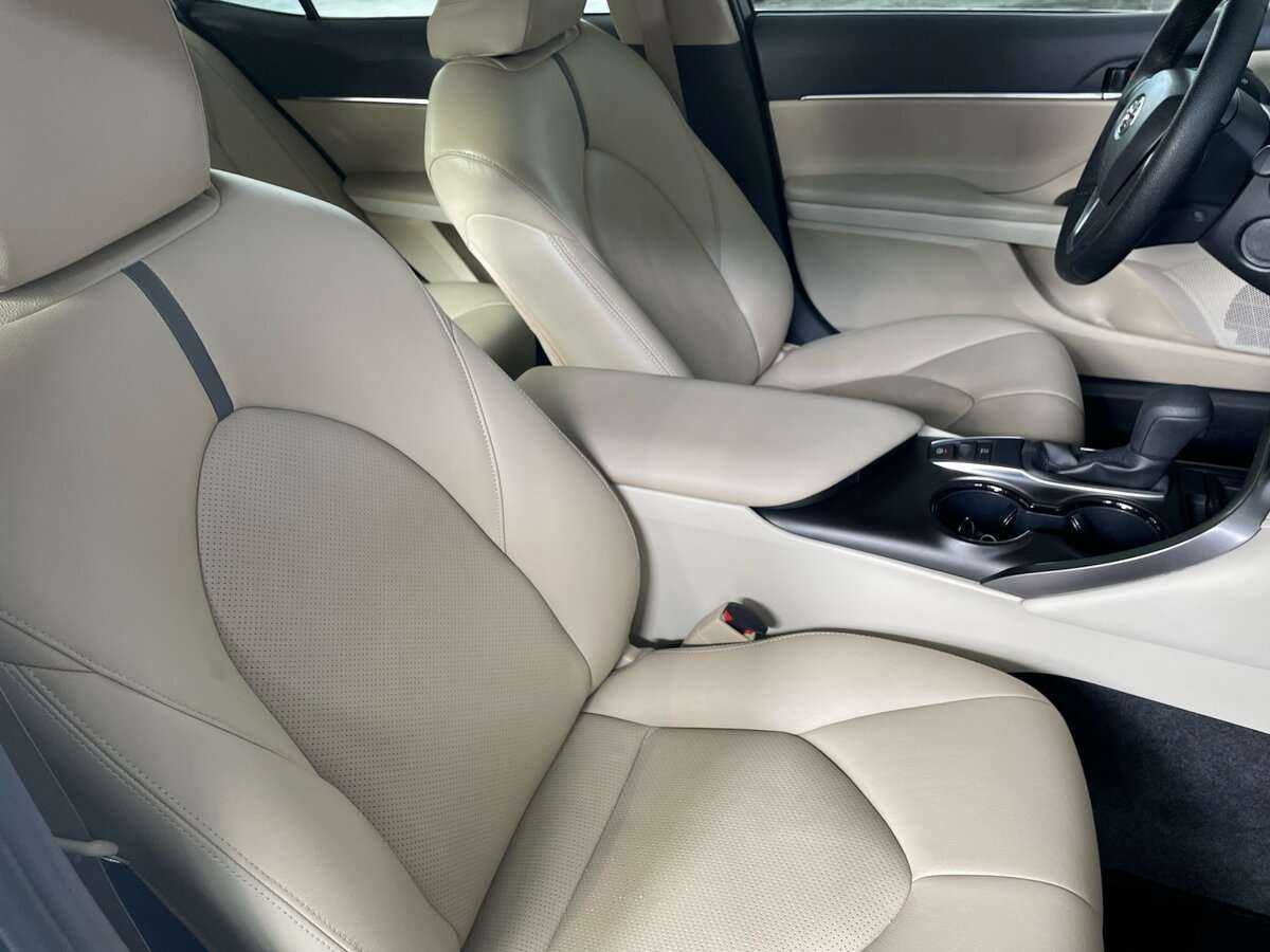 Toyota Camry, 2022 Фото №20