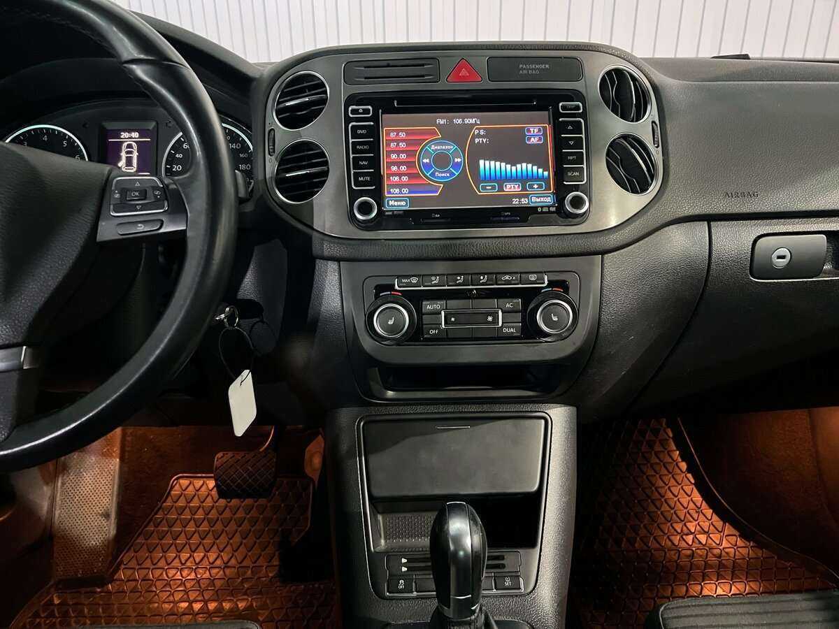 Volkswagen Tiguan, 2011 Фото №12