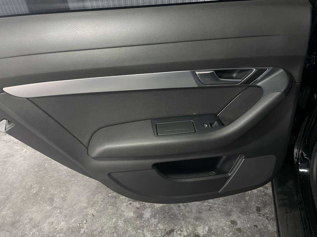Audi A6, 2010 Фото №16