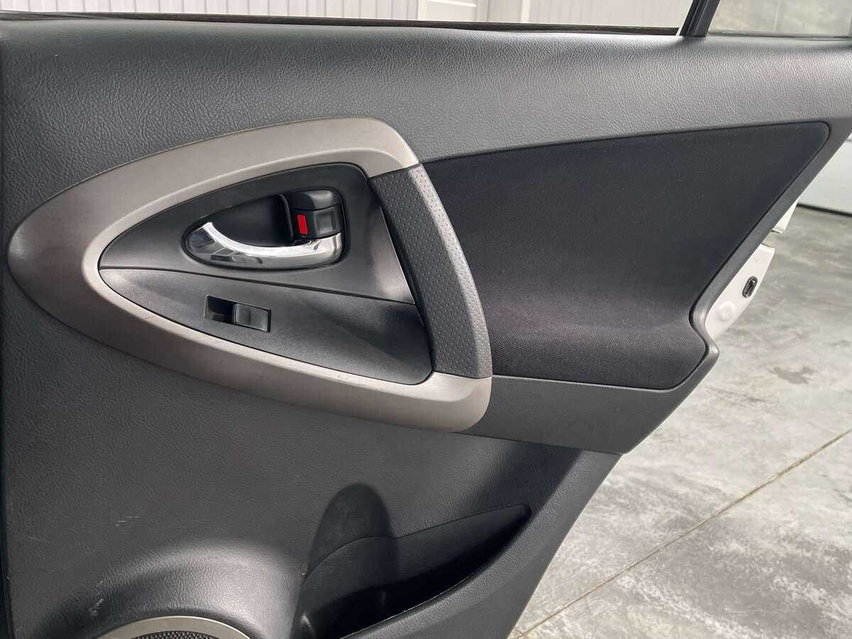 Toyota RAV4, 2008 Фото №17