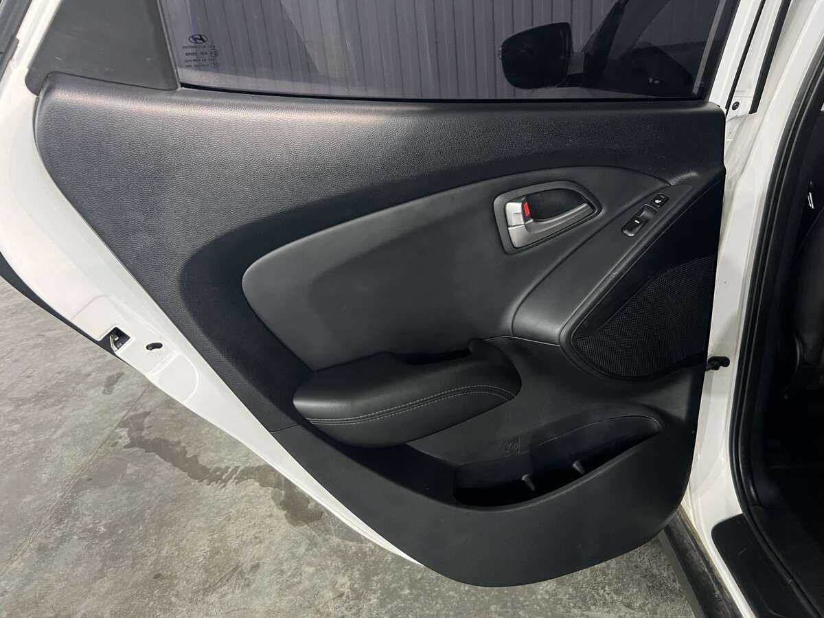 Hyundai ix35, 2011 Фото №15