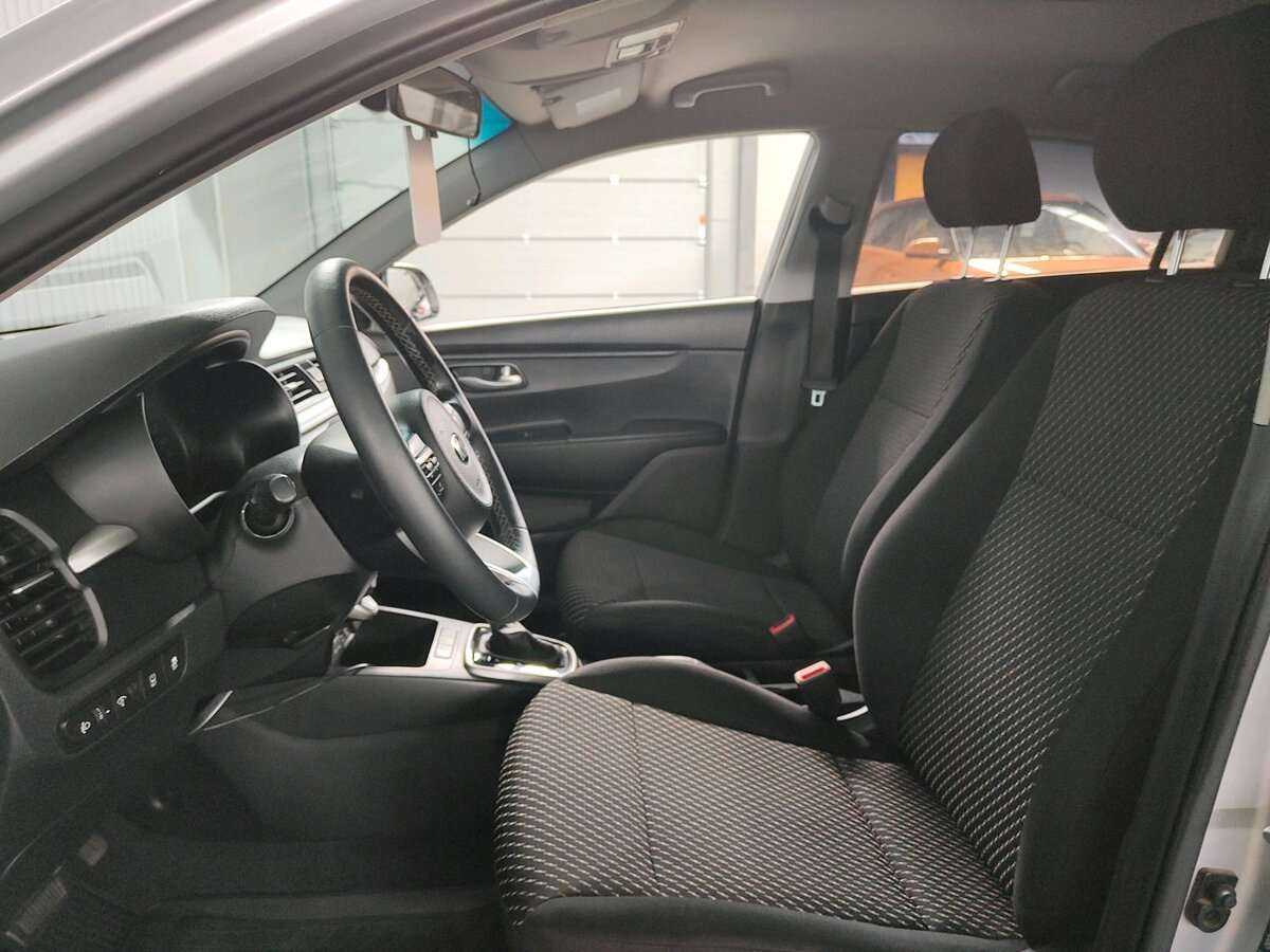Kia Rio X-Line, 2019 Фото №11