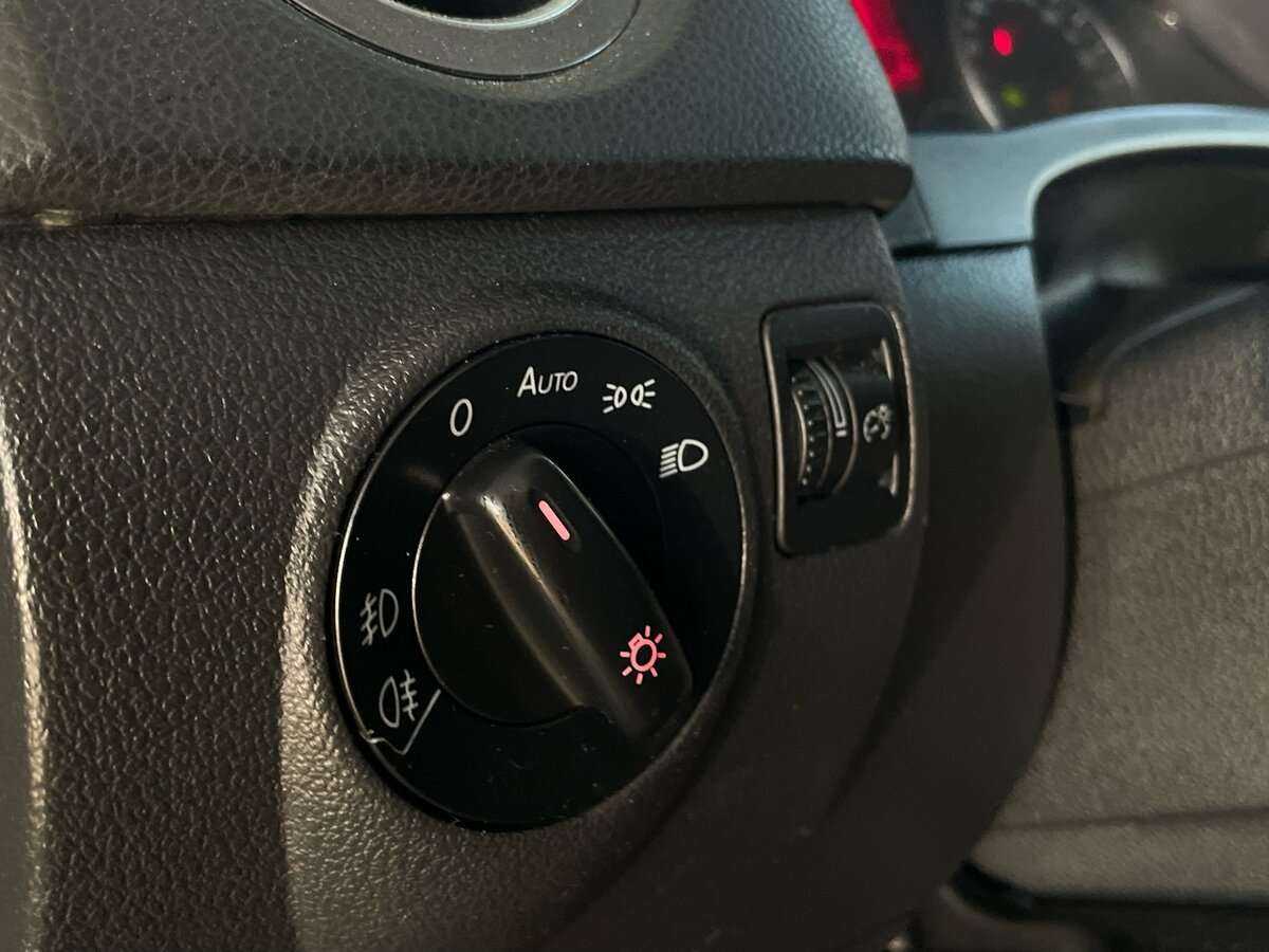 Volkswagen Tiguan, 2008 Фото №12