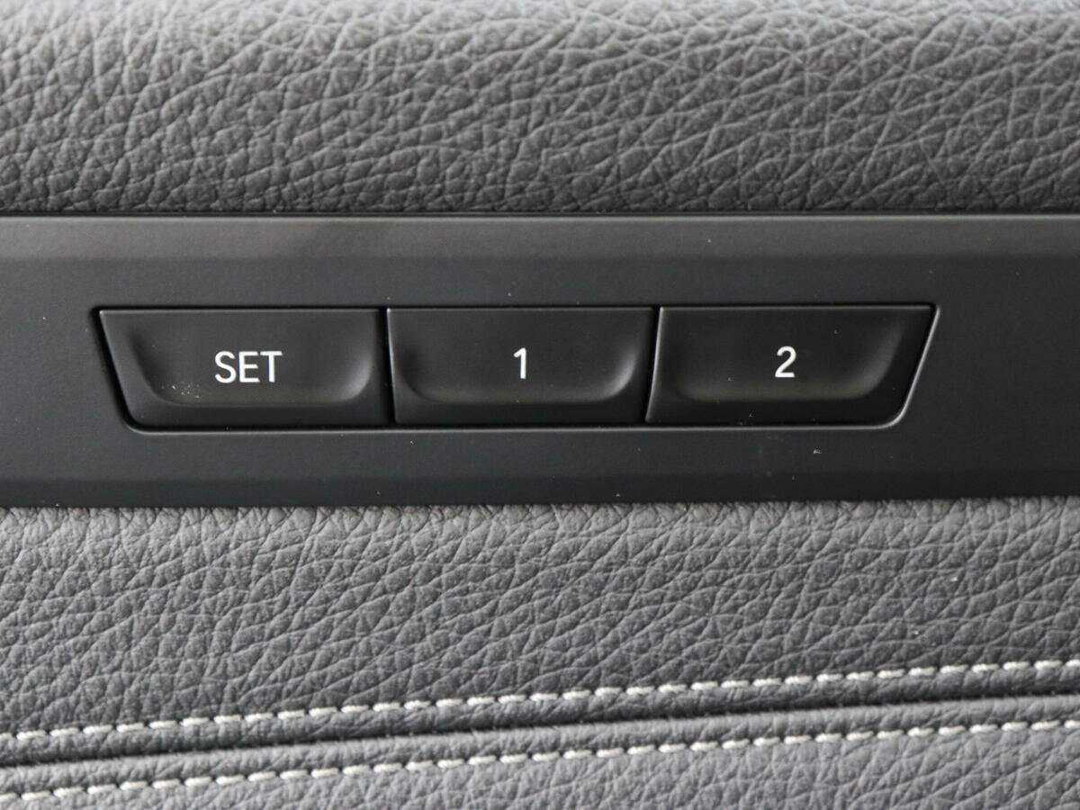 BMW 5 серии 530i xDrive, 2017 Фото №13