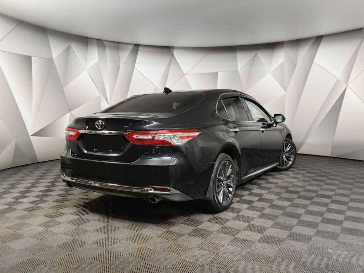 Toyota Camry, 2023 Фото №2