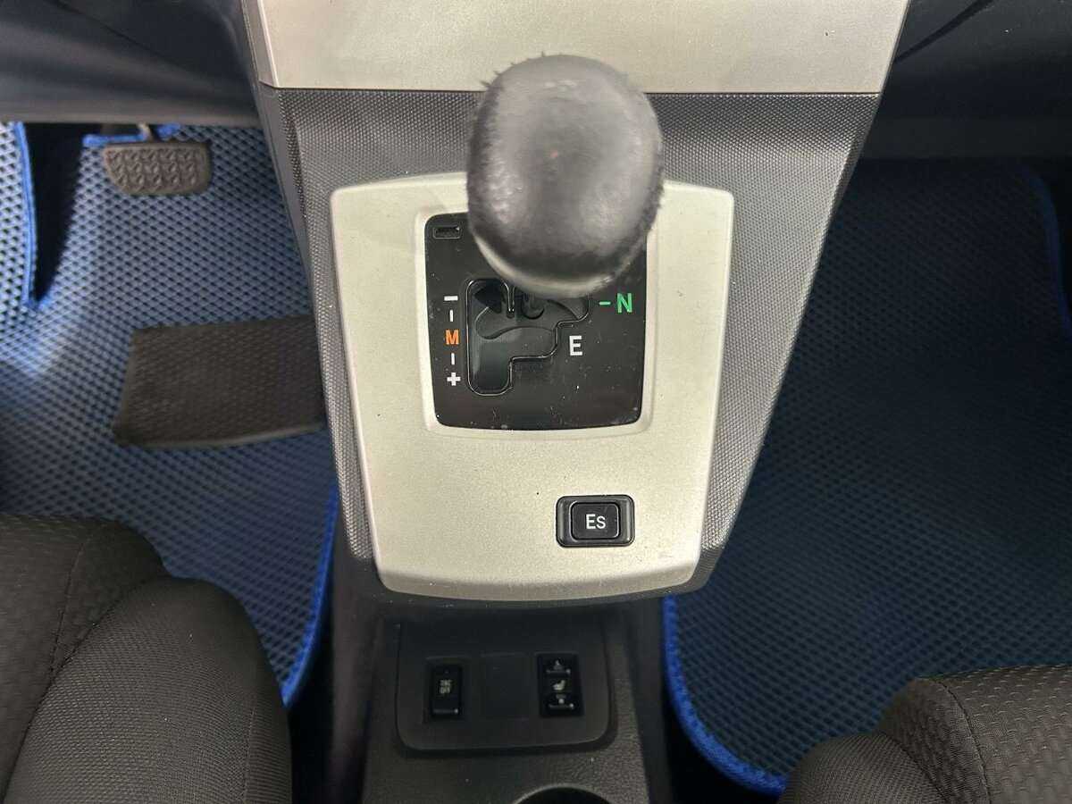 Toyota Corolla Verso, 2006 Фото №13