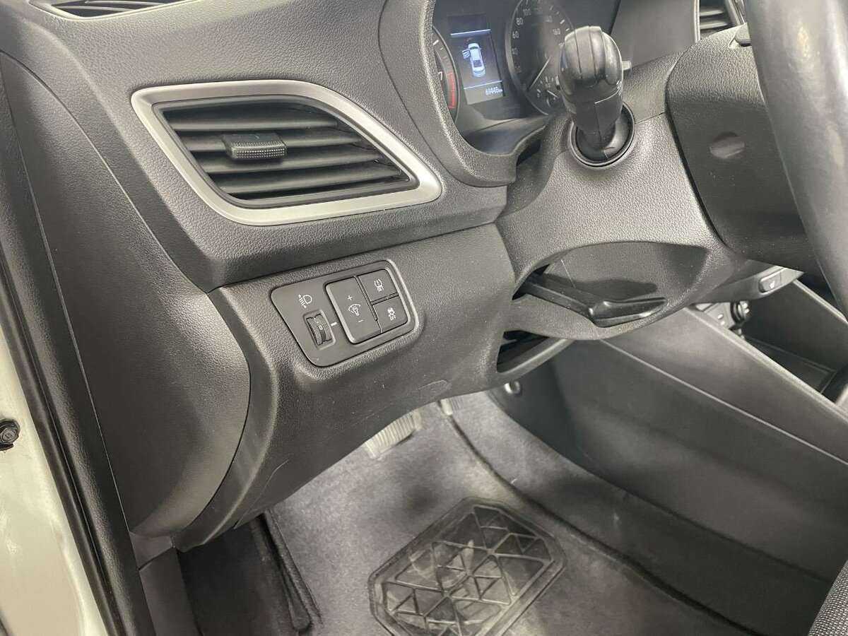 Hyundai Solaris, 2018 Фото №9