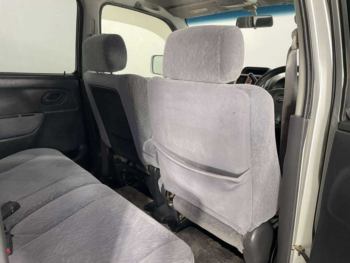 Suzuki Wagon R Solio, 2002 Фото №16