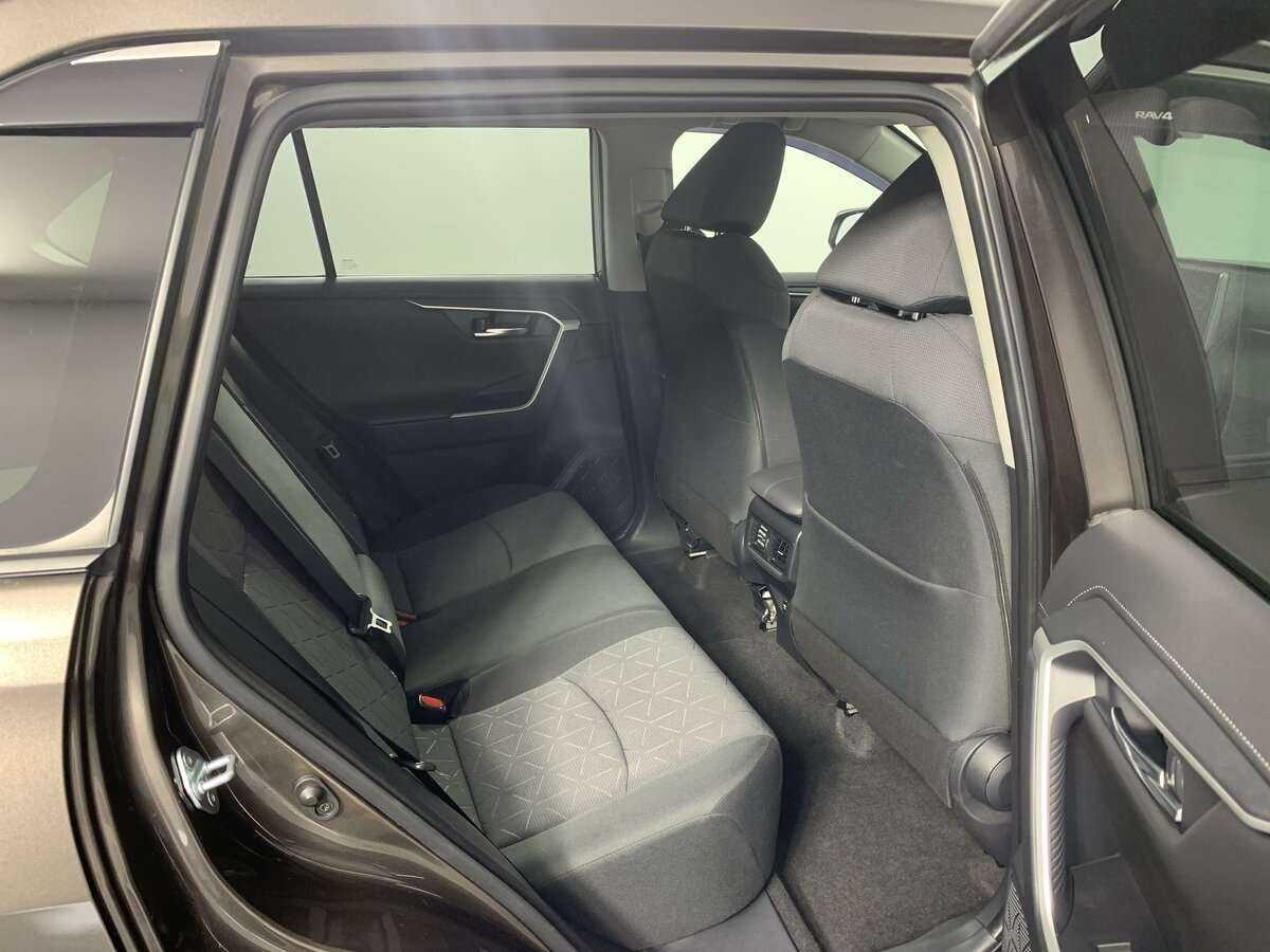 Toyota RAV4, 2021 Фото №18