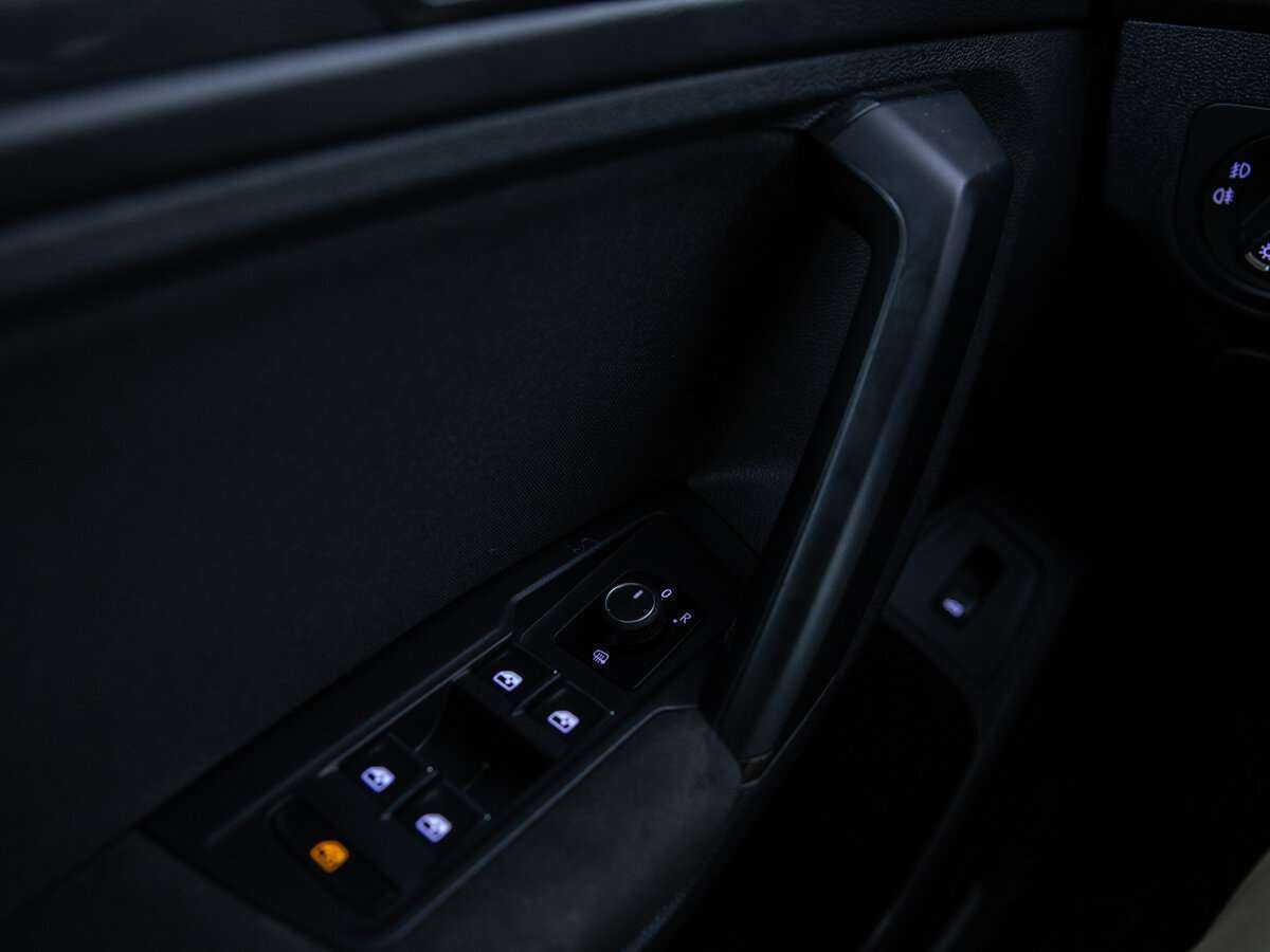 Volkswagen Tiguan, 2017 Фото №12