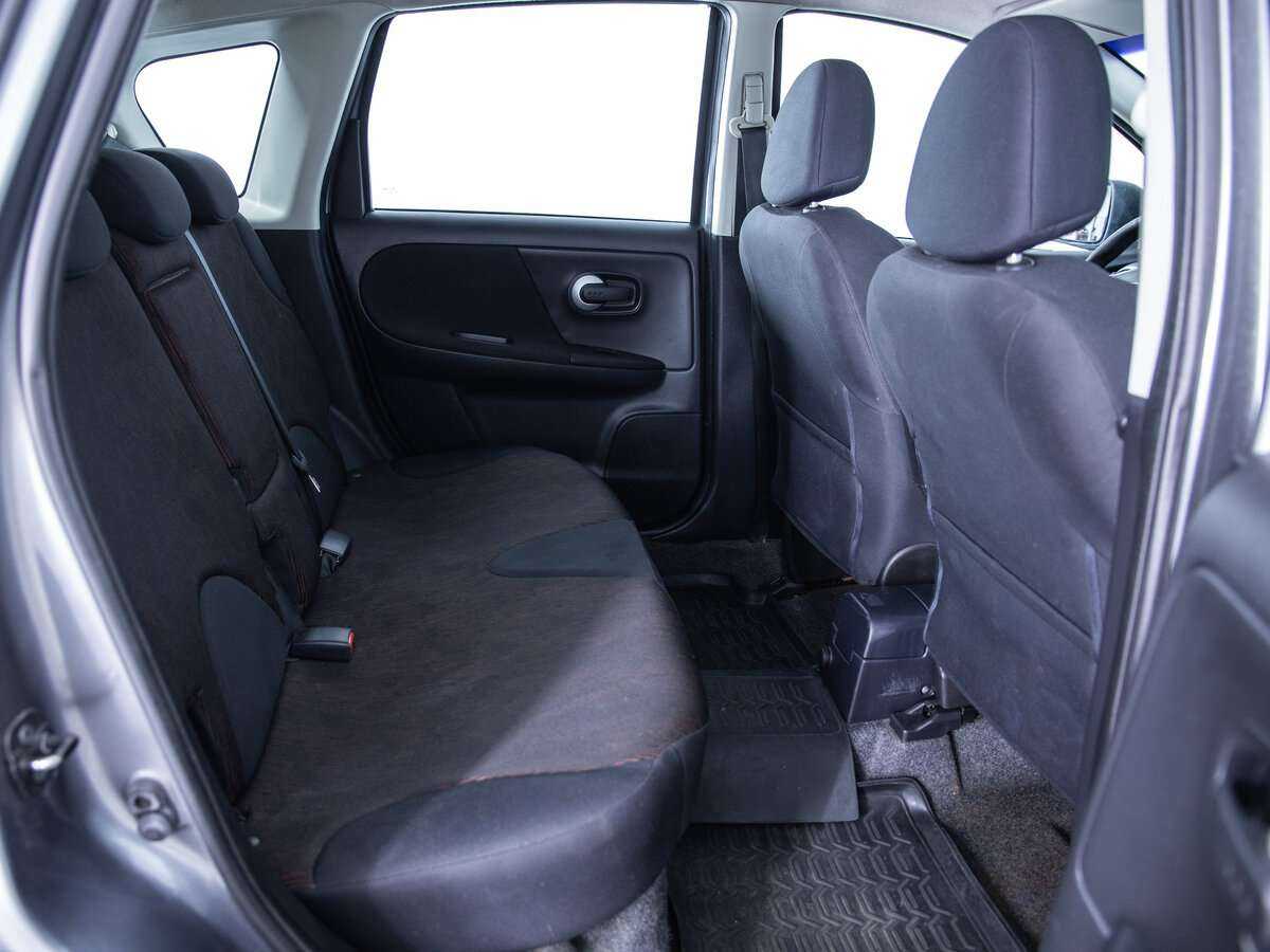 Nissan Note, 2011 Фото №18