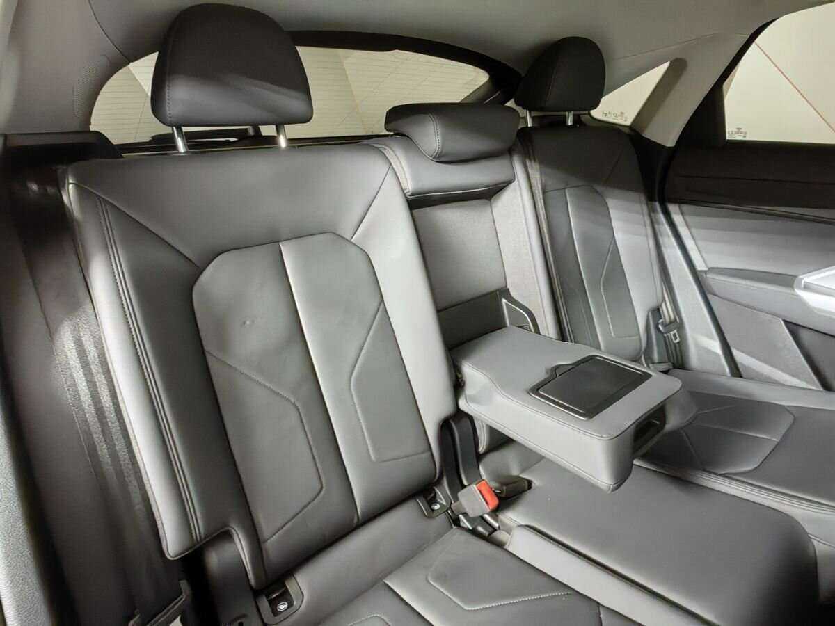 Audi Q3 Sportback 40 TFSI, 2020 Фото №13