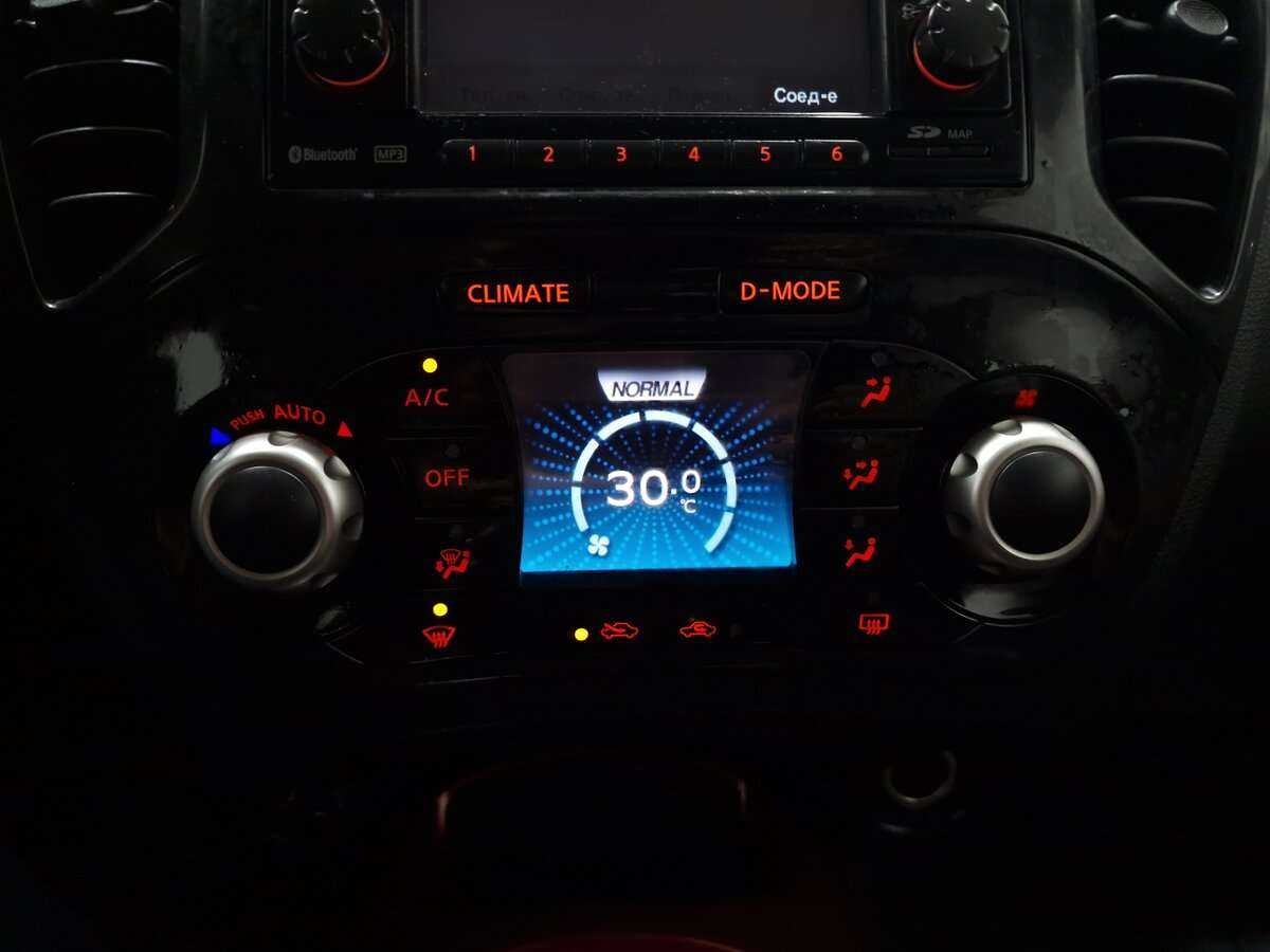 Nissan Juke, 2011 Фото №11