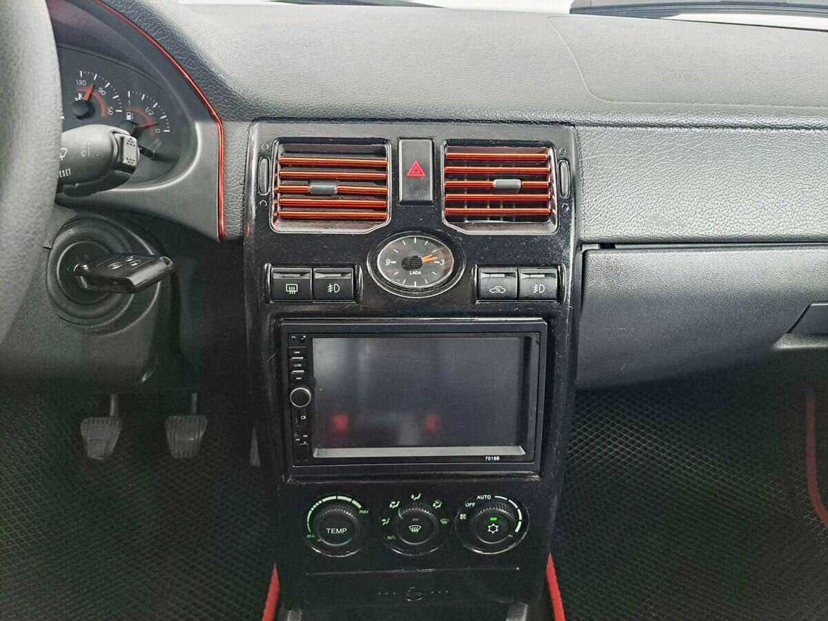 Lada (ВАЗ) Priora, 2013 Фото №13