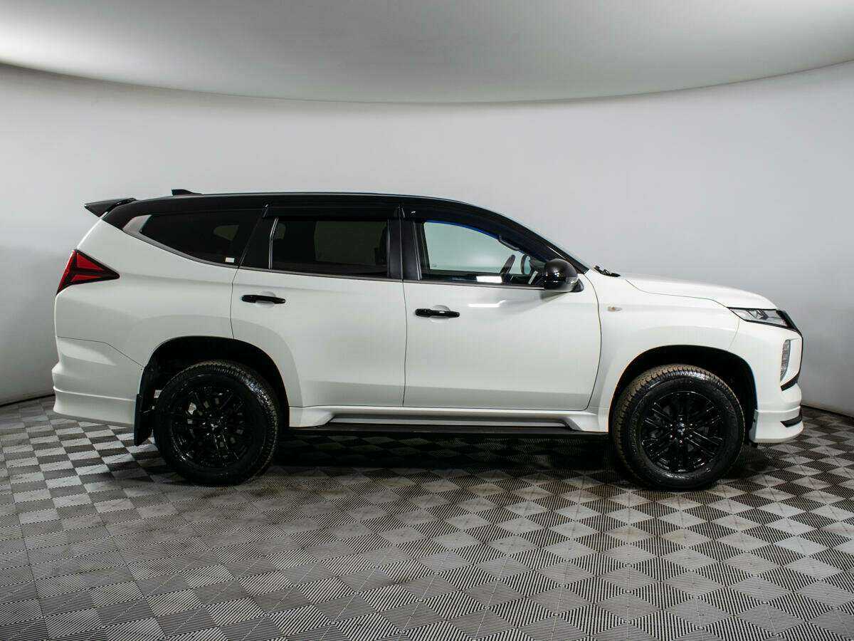 Mitsubishi Montero Sport, 2022 - 25 015 км. | Фото №4