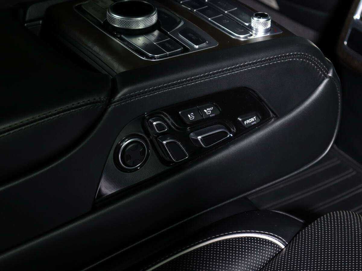 Kia K900, 2019 Фото №18