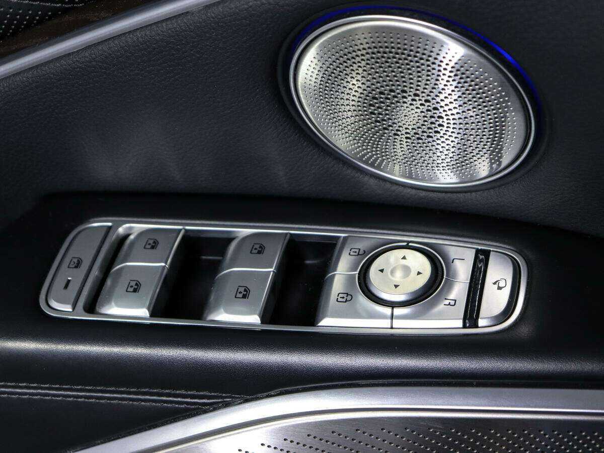 Kia K900, 2019 Фото №22