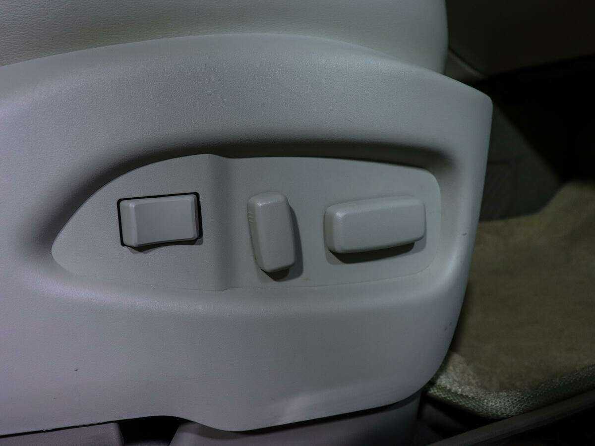 Cadillac SRX, 2011 Фото №18