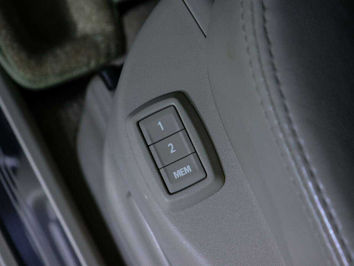 Cadillac SRX, 2011 Фото №23