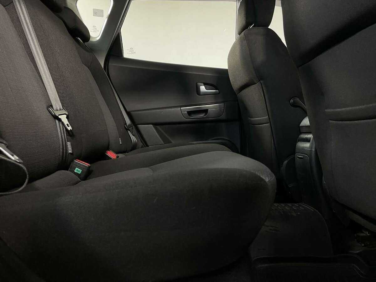 Kia Ceed, 2011 Фото №16