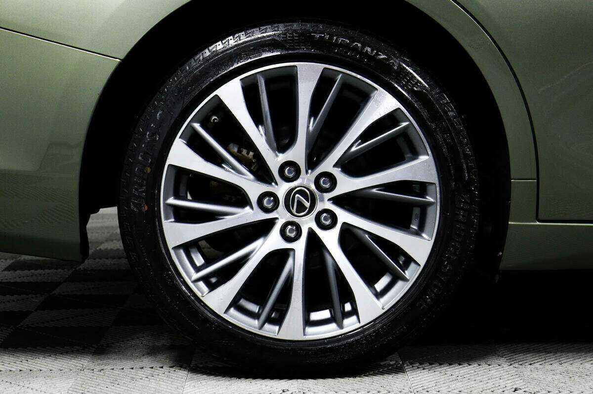 Lexus ES 250, 2021 Фото №14