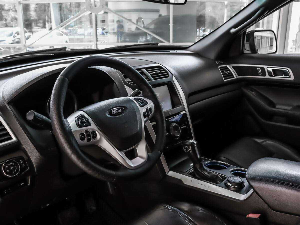 Ford Explorer, 2014 Фото №9